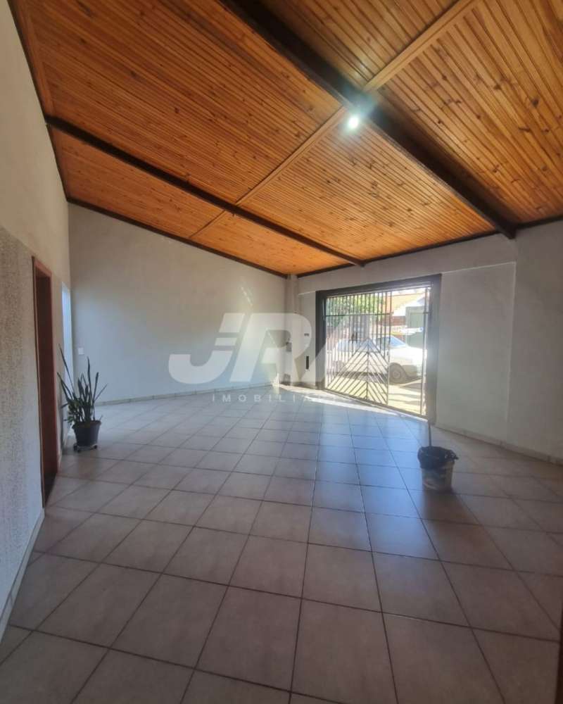 Casa à Venda no bairro Bertolini em Pederneiras imagem 2