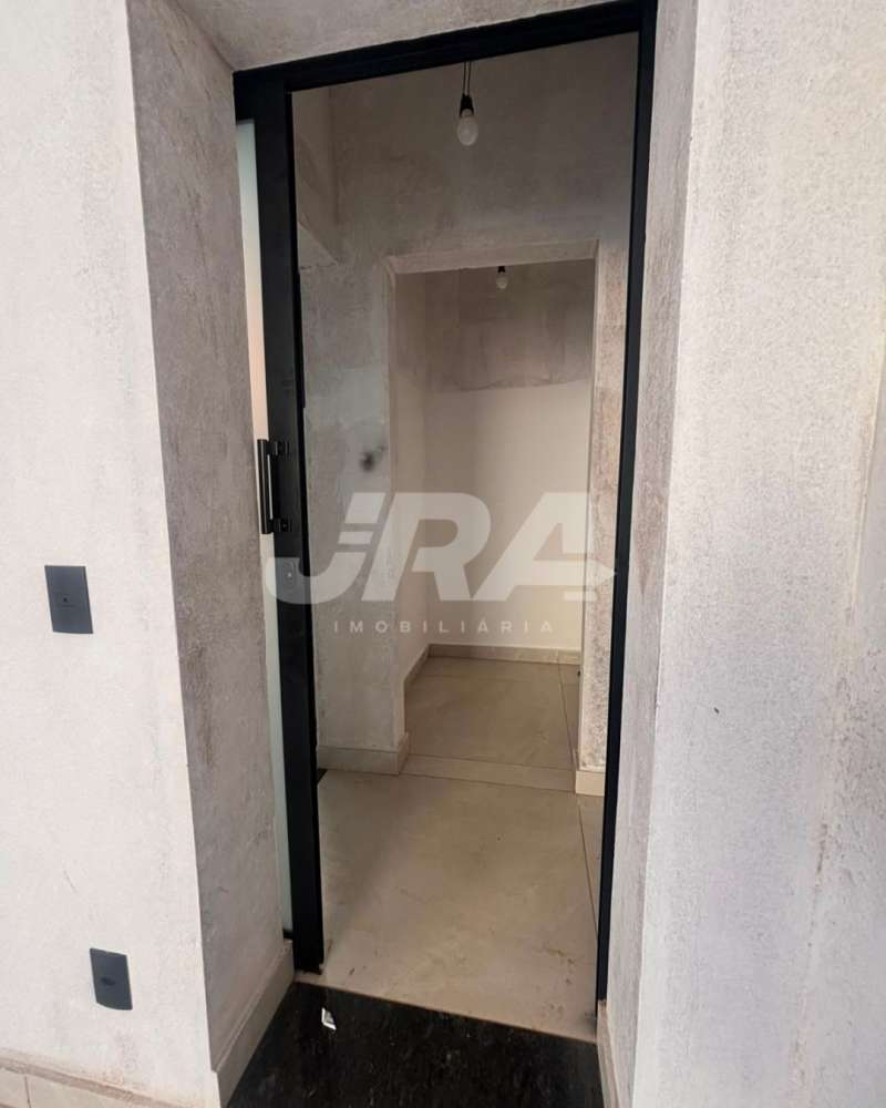 Ponto Comercial à Aluguel no bairro Centro em Pederneiras imagem 2