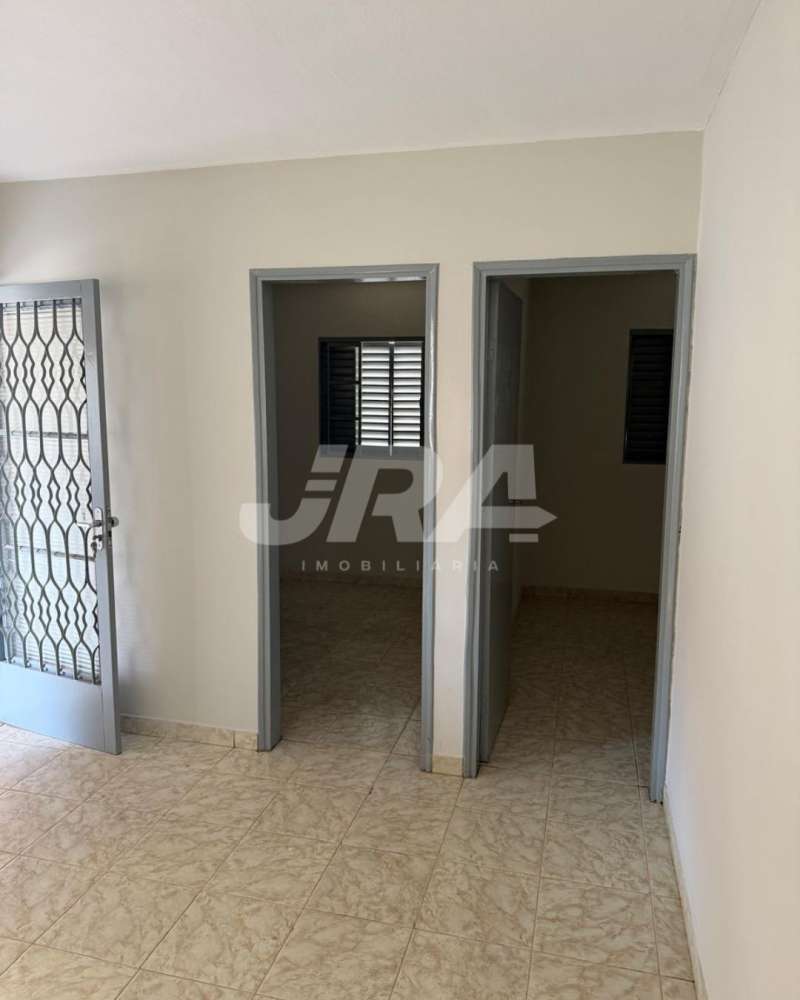 Casa à Venda no bairro Divinéia em Pederneiras imagem 3